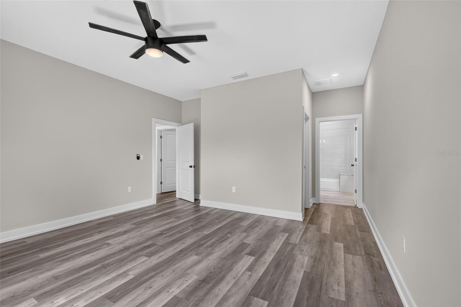 178 Green Pine Park Property Photo 11