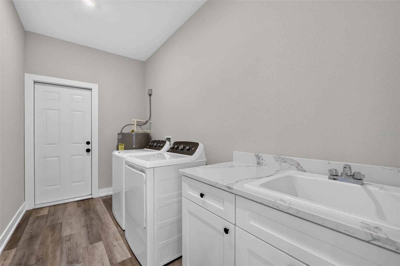 178 Green Pine Park Property Photo 20