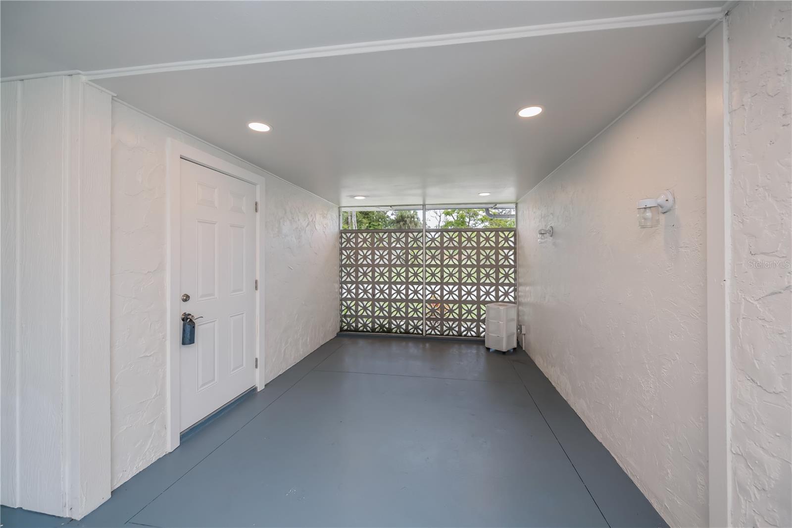 352 Oak St Property Photo 40