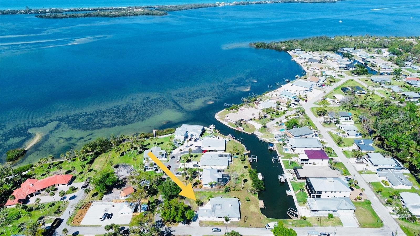 352 Oak St Property Photo 44