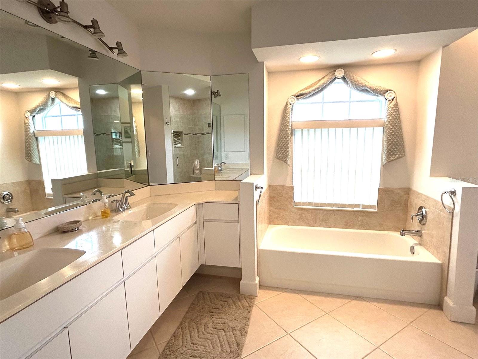 435 Rotonda Cir Property Photo 10