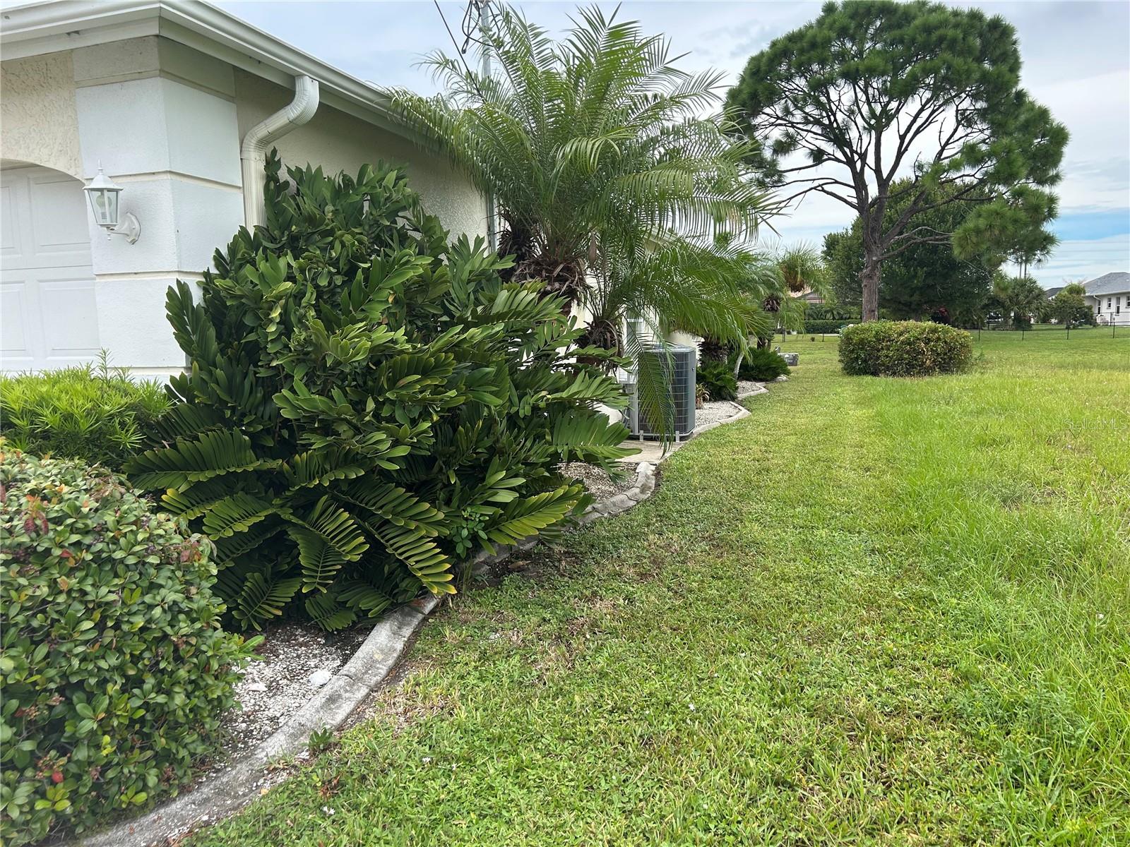 435 Rotonda Cir Property Photo 18