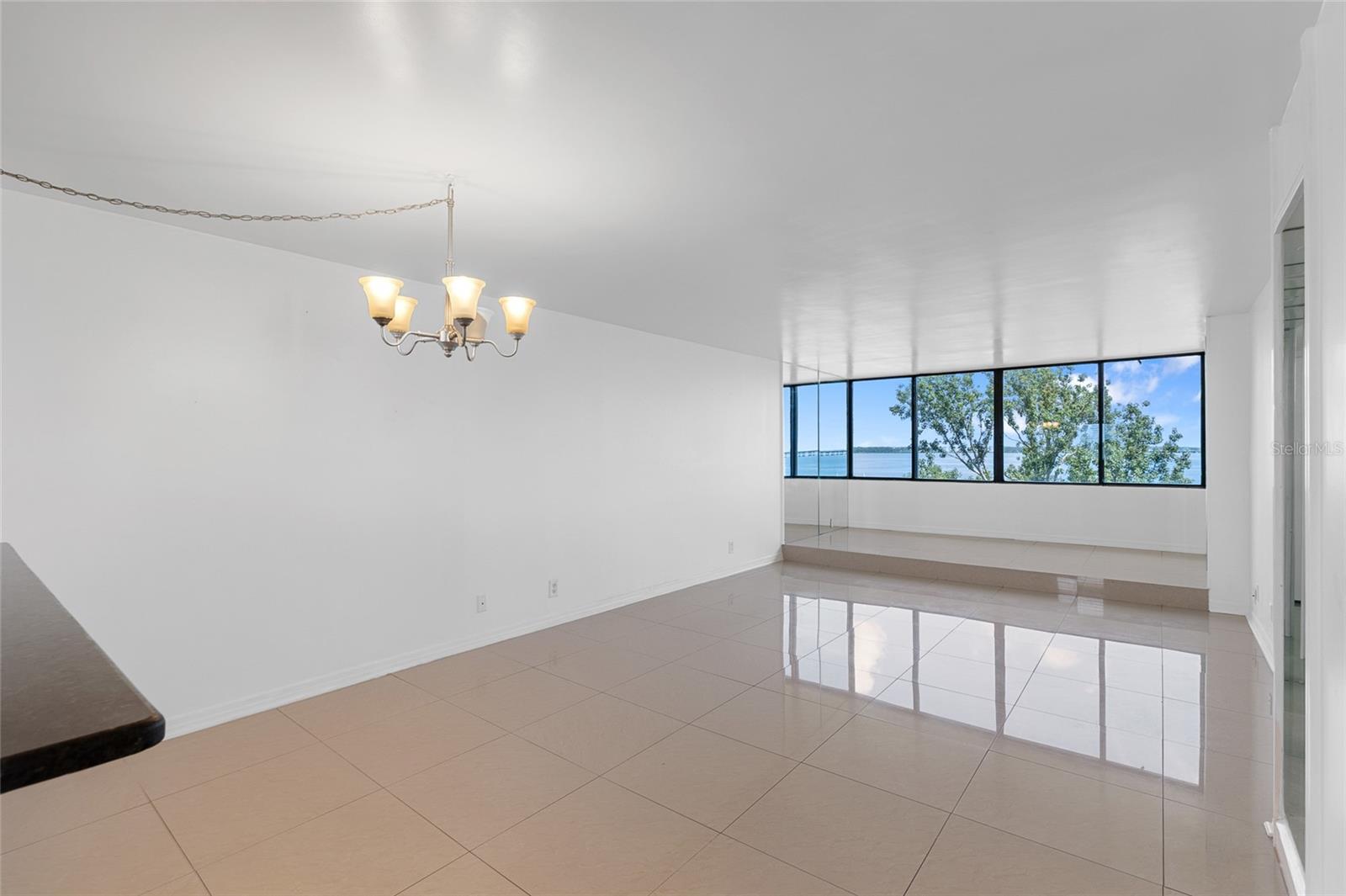2617 Cove Cay Dr #604 Property Photo 9