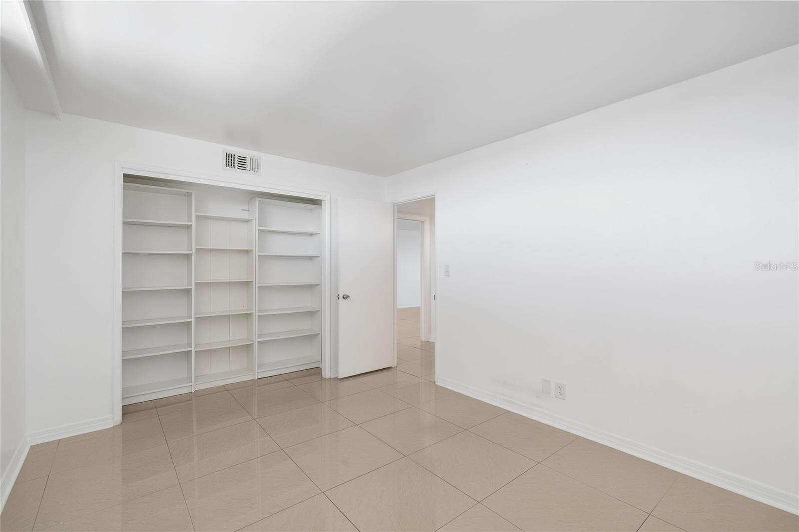 2617 Cove Cay Dr #604 Property Photo 15