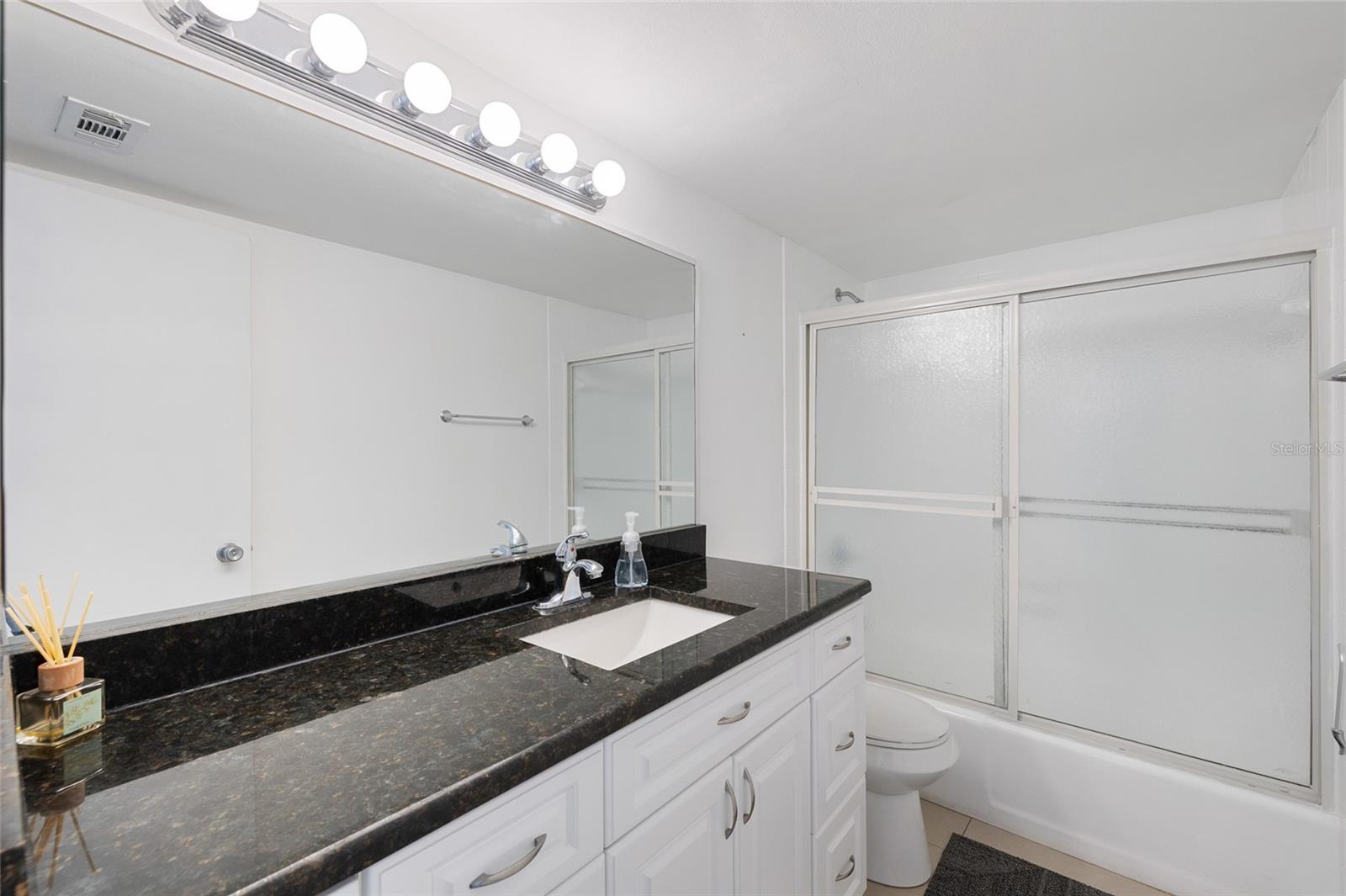 2617 Cove Cay Dr #604 Property Photo 16