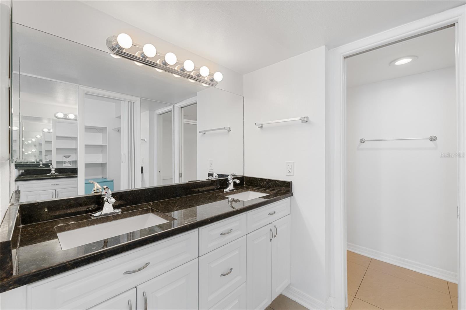 2617 Cove Cay Dr #604 Property Photo 20