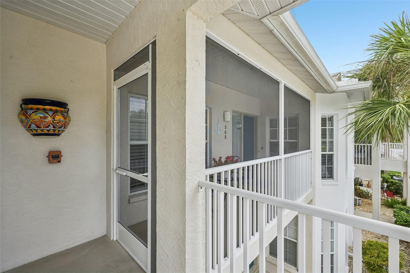 412 Sunset Lake Blvd #202 Property Photo 4