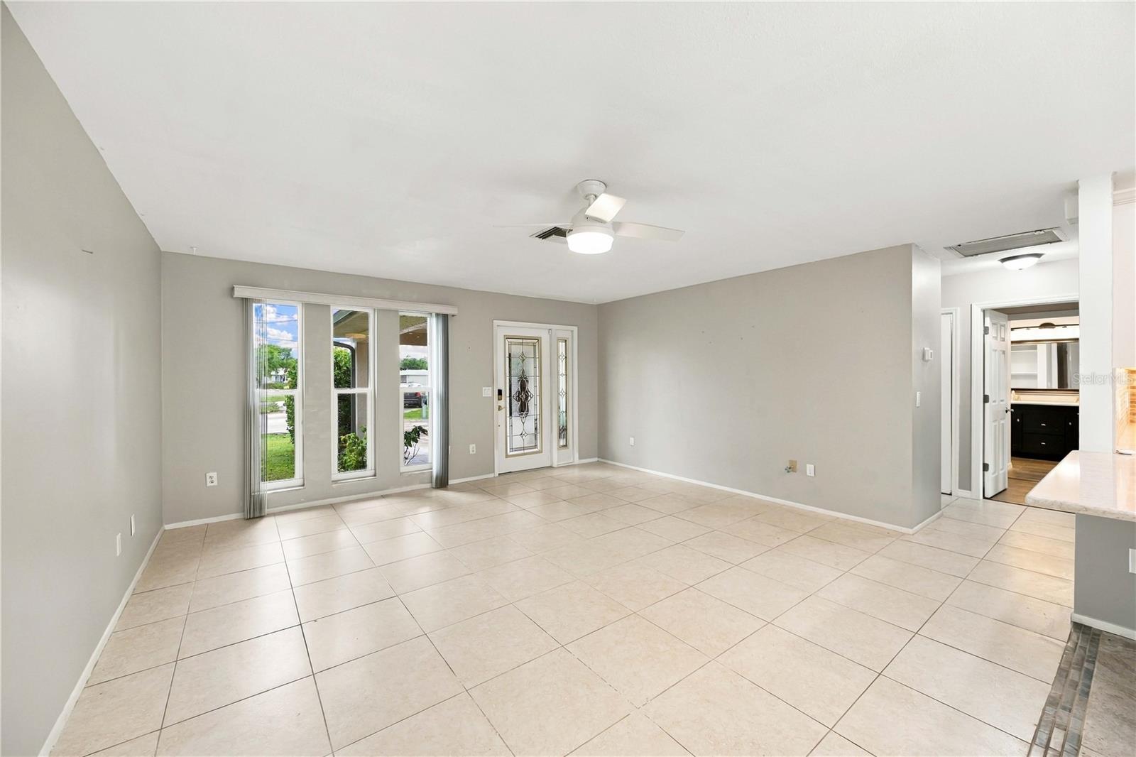 2903 Roma Ct Property Photo 3