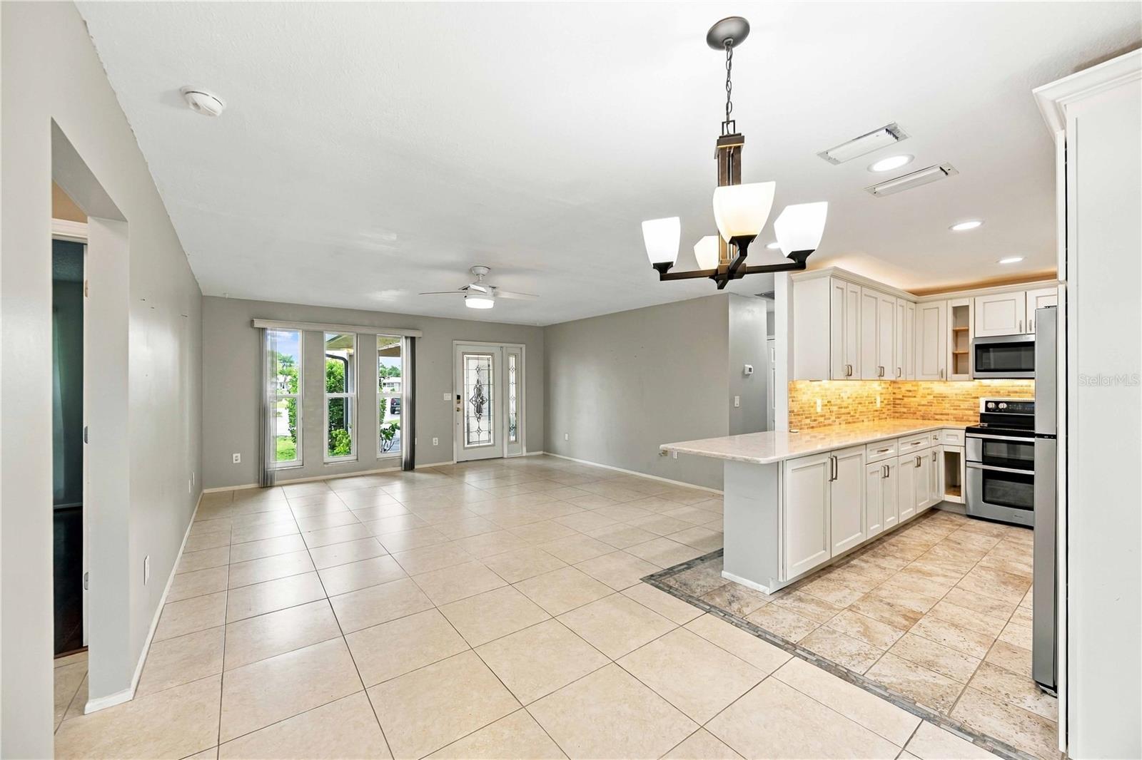 2903 Roma Ct Property Photo 6