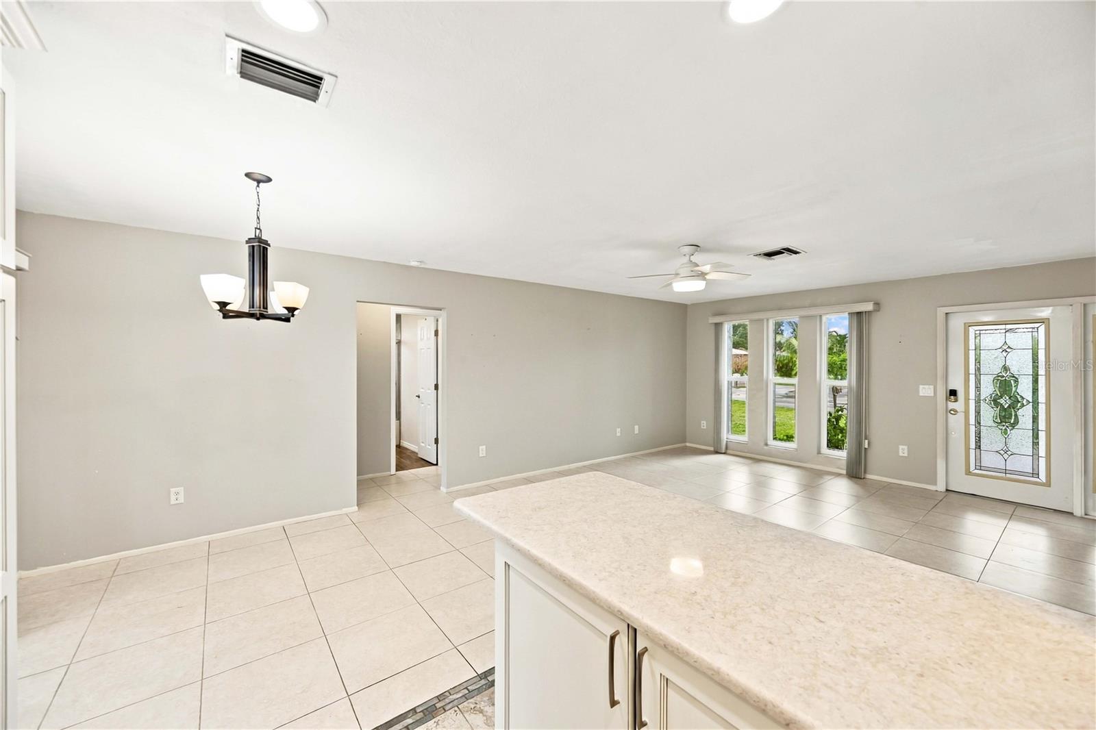 2903 Roma Ct Property Photo 7
