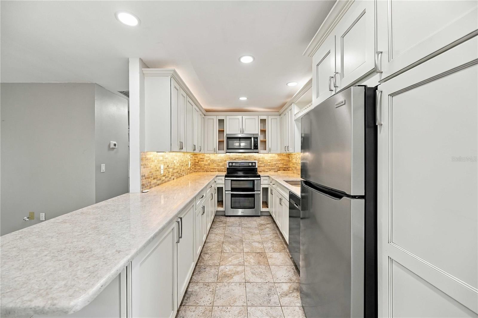 2903 Roma Ct Property Photo 10