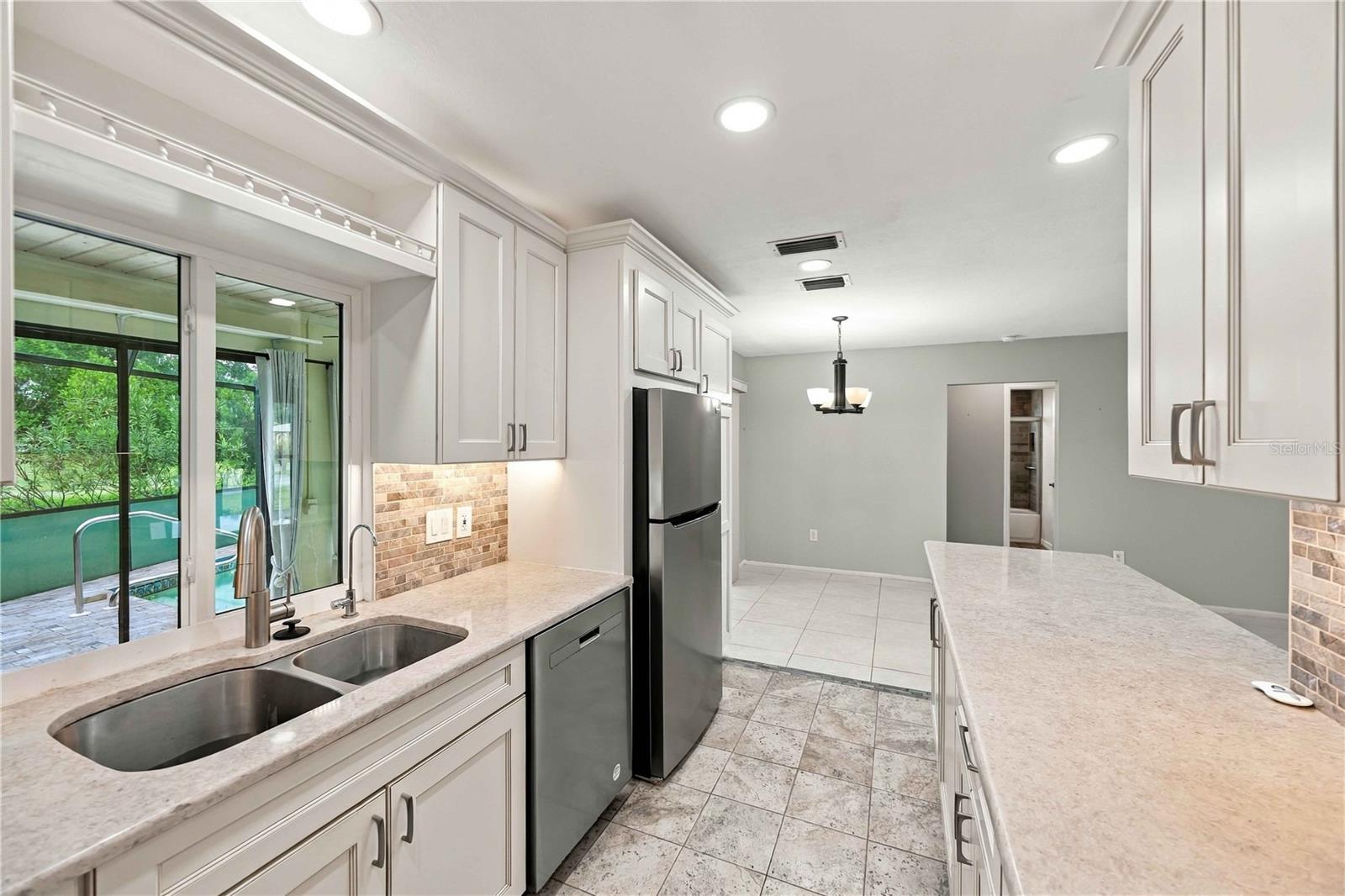 2903 Roma Ct Property Photo 13