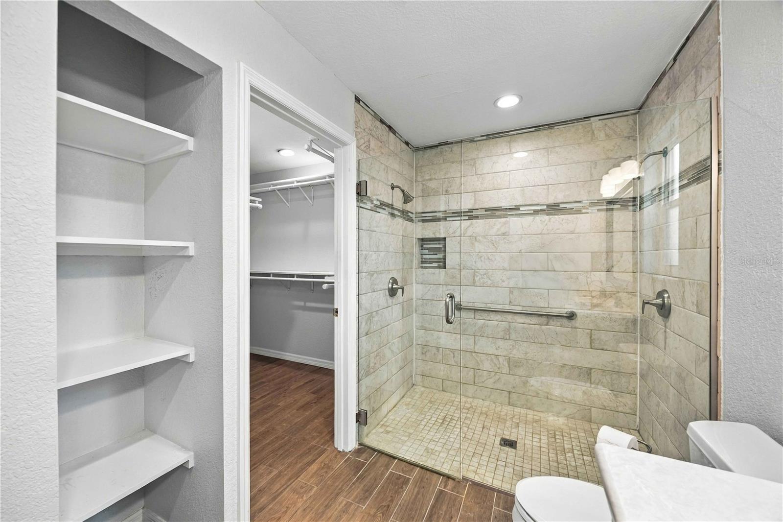 2903 Roma Ct Property Photo 21