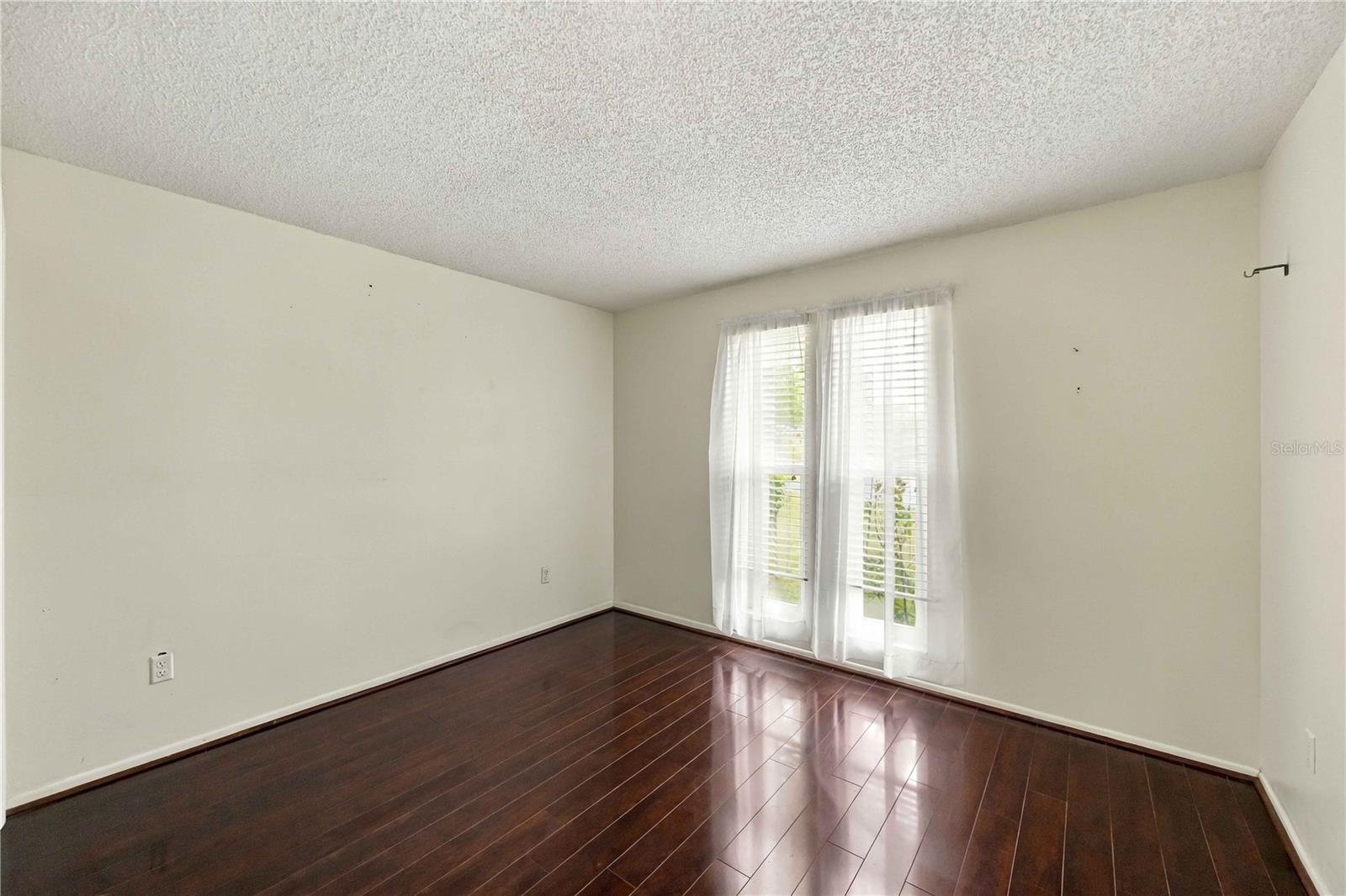 2903 Roma Ct Property Photo 27