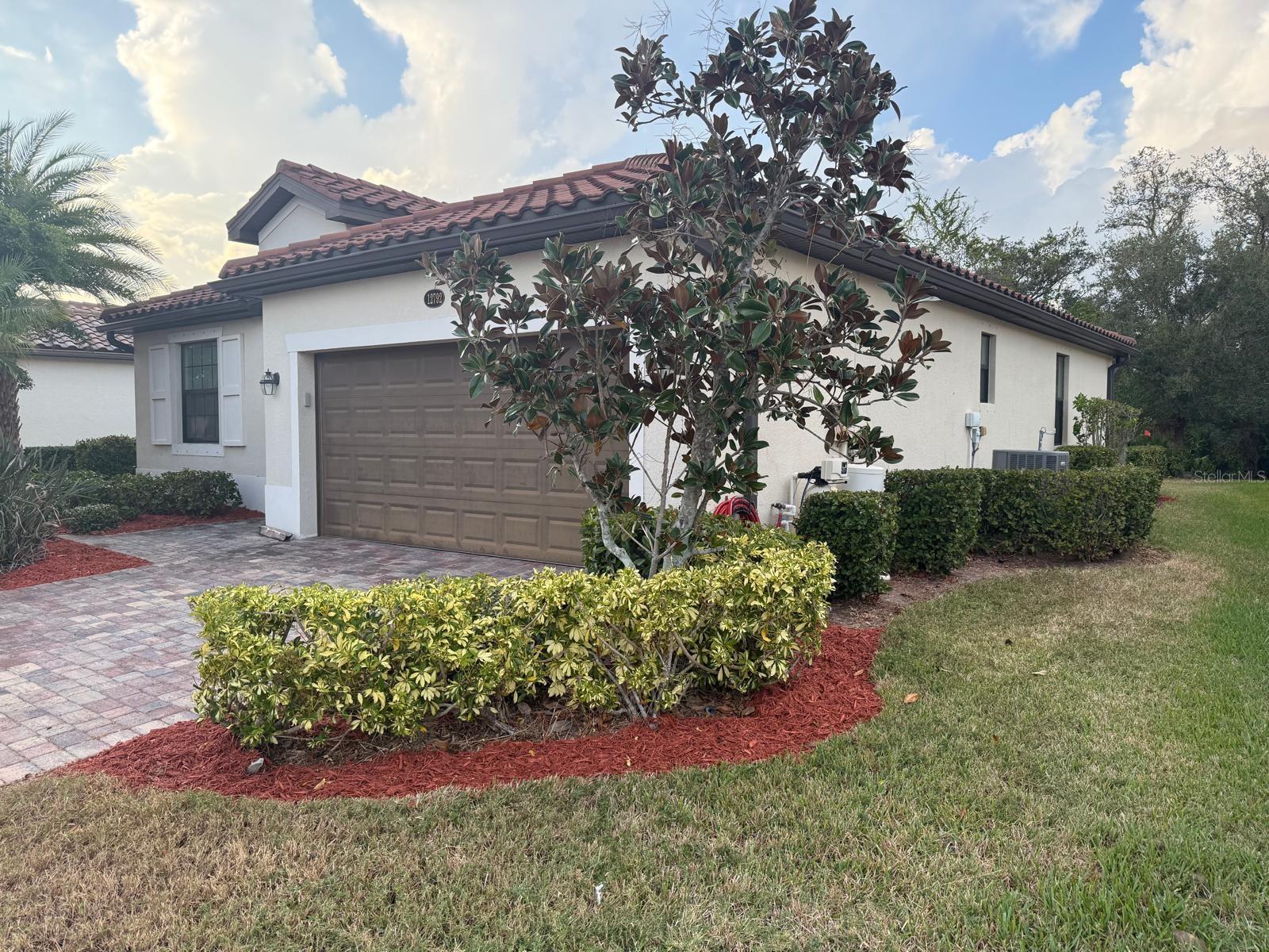 12792 Richezza Dr Property Photo 3