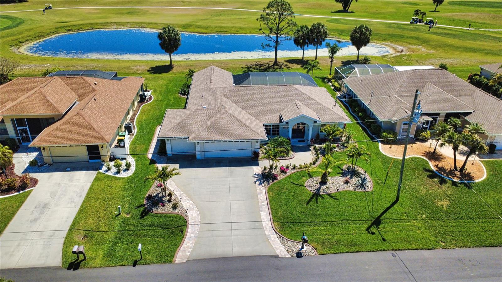 22 MEDALIST CT Property Photo 1