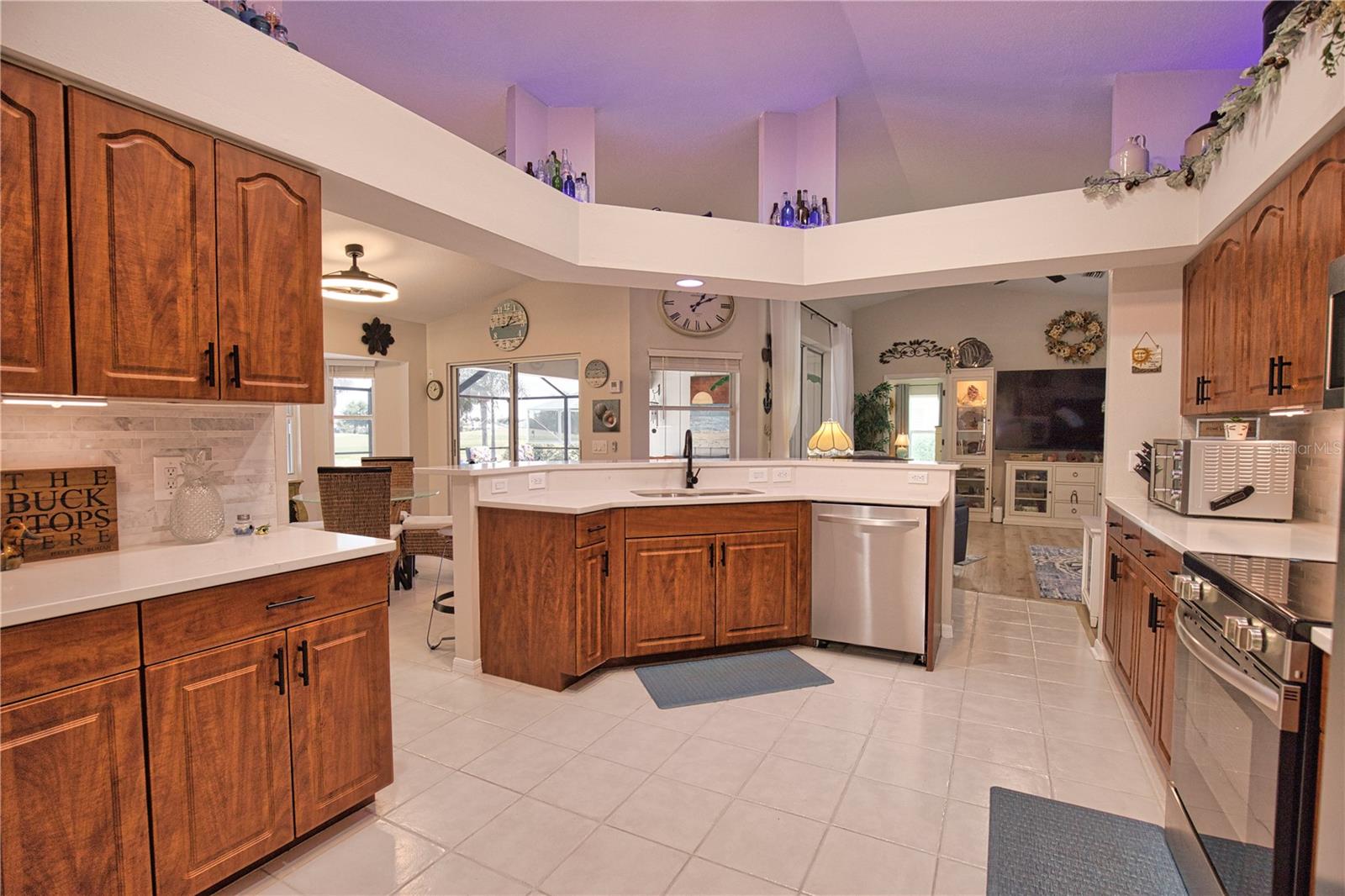 22 Medalist Ct Property Photo 31