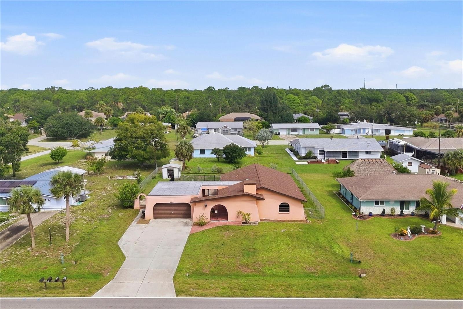 1484 Overbrook Rd Property Photo 3