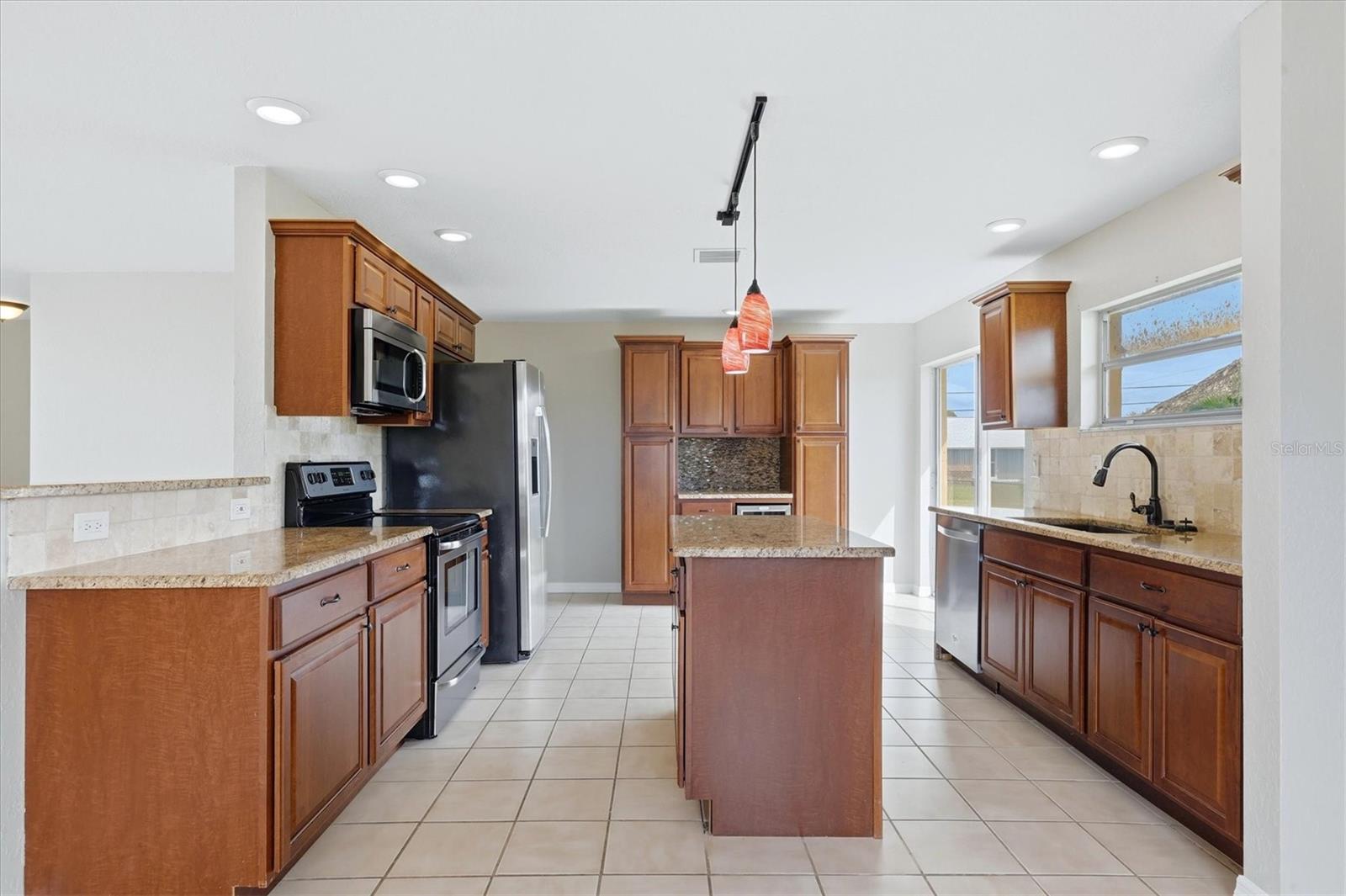 1484 Overbrook Rd Property Photo 19