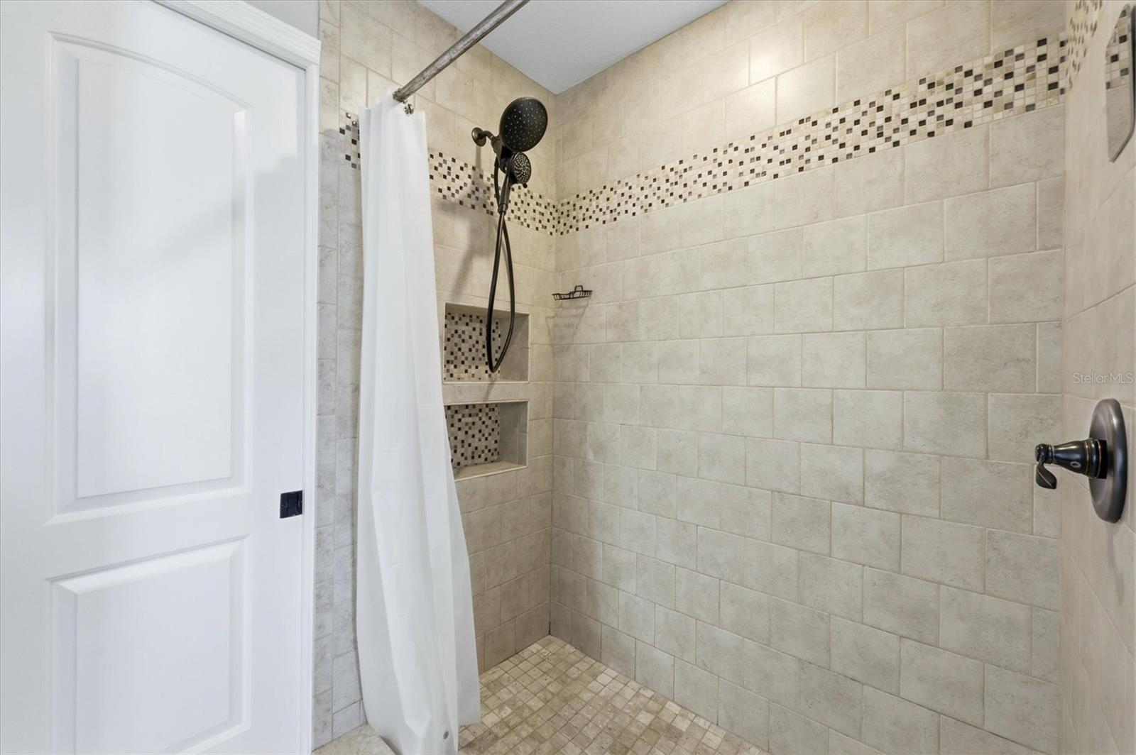 1484 Overbrook Rd Property Photo 28