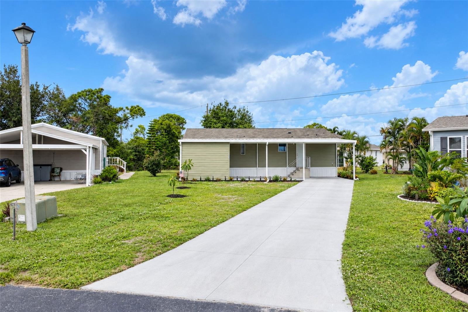 9066 PINEHAVEN WAY Property Photo 1