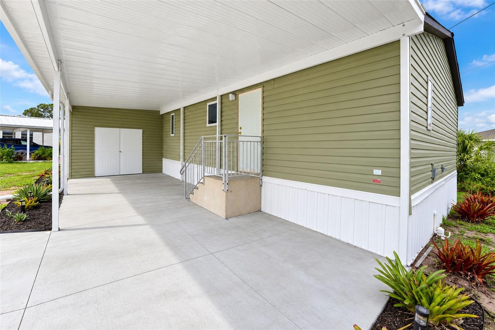 9066 Pinehaven Way Property Photo 4