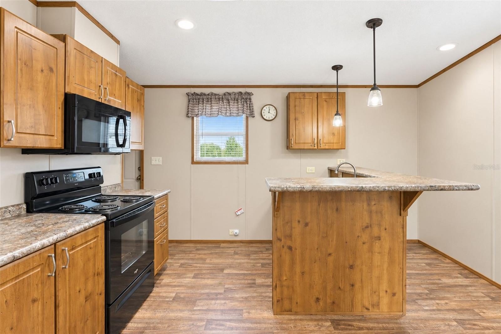 9066 Pinehaven Way Property Photo 16