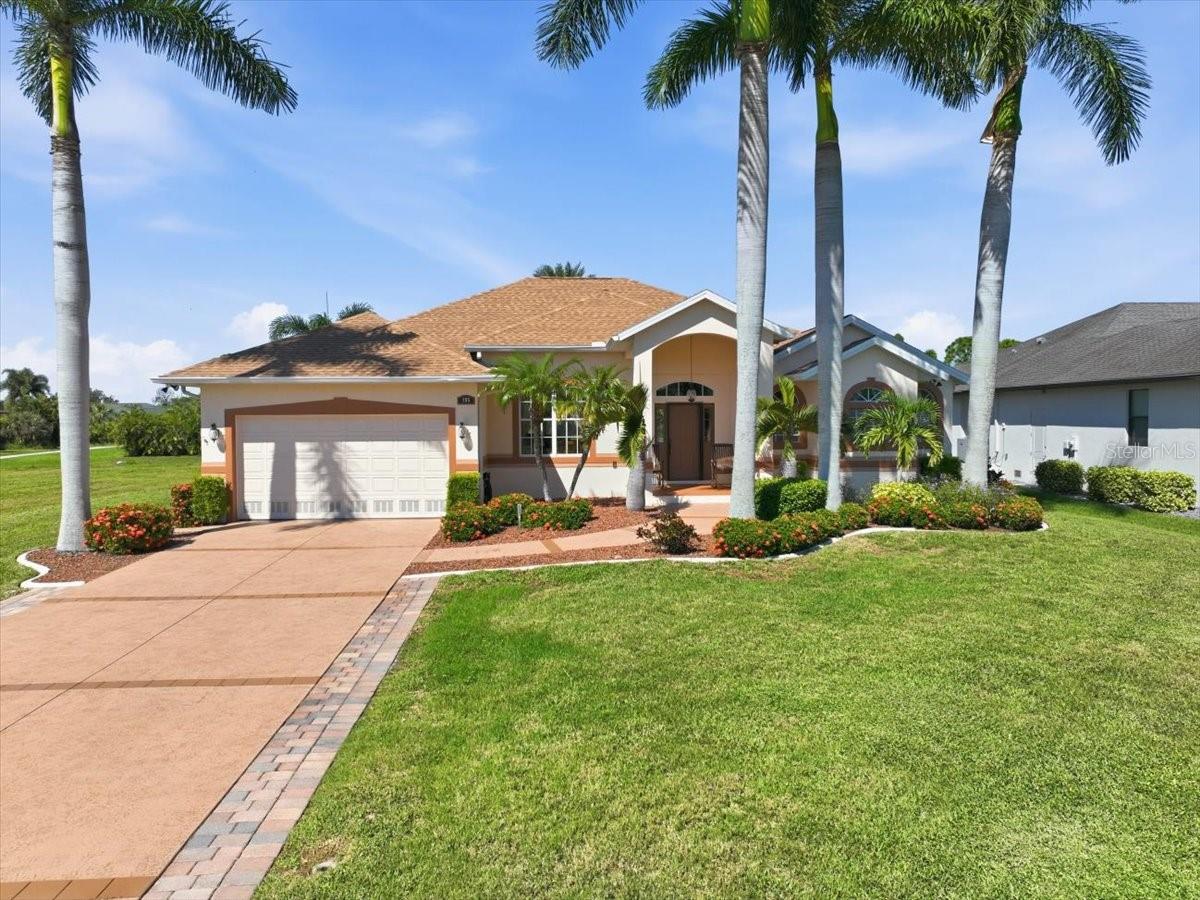185 Rotonda Blvd E Property Photo 2