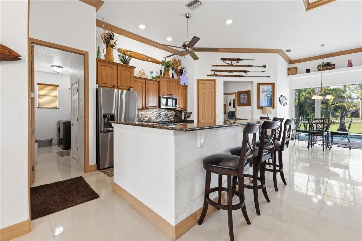 185 Rotonda Blvd E Property Photo 20