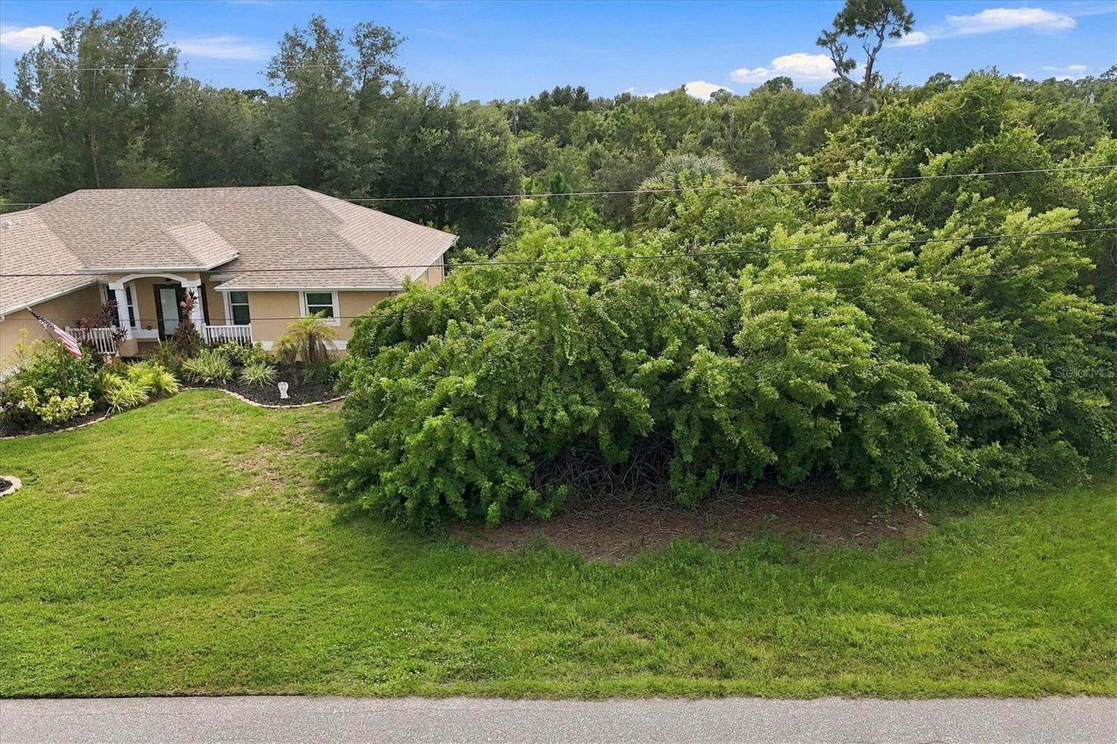 113 SMALLWOOD RD Property Photo 1