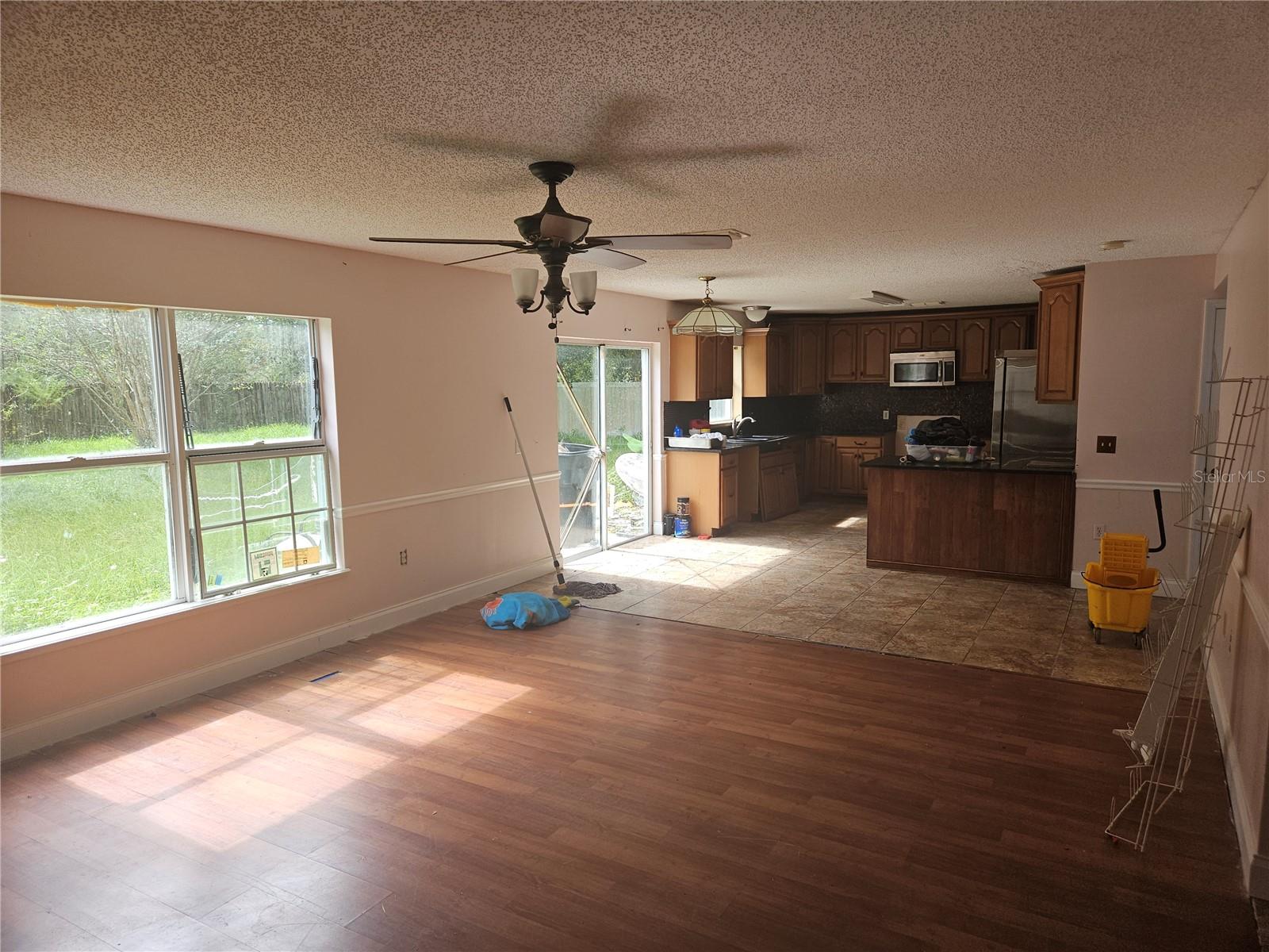 73 London Drive Property Photo 10