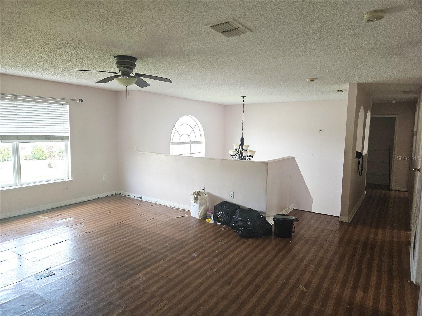 73 London Drive Property Photo 21