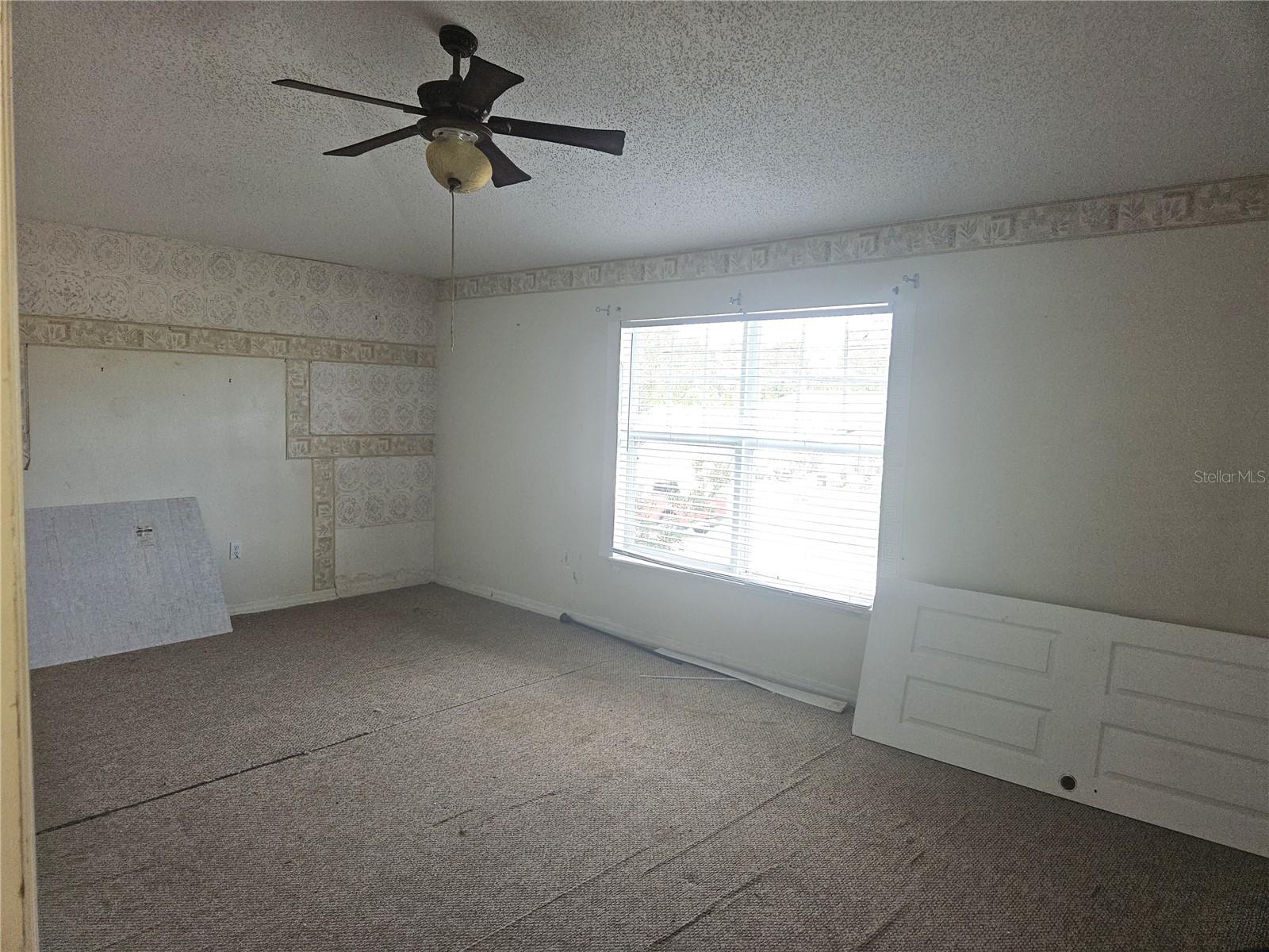 73 London Drive Property Photo 27