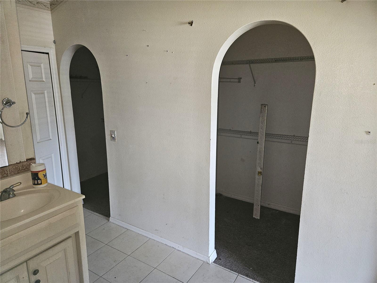 73 London Drive Property Photo 30
