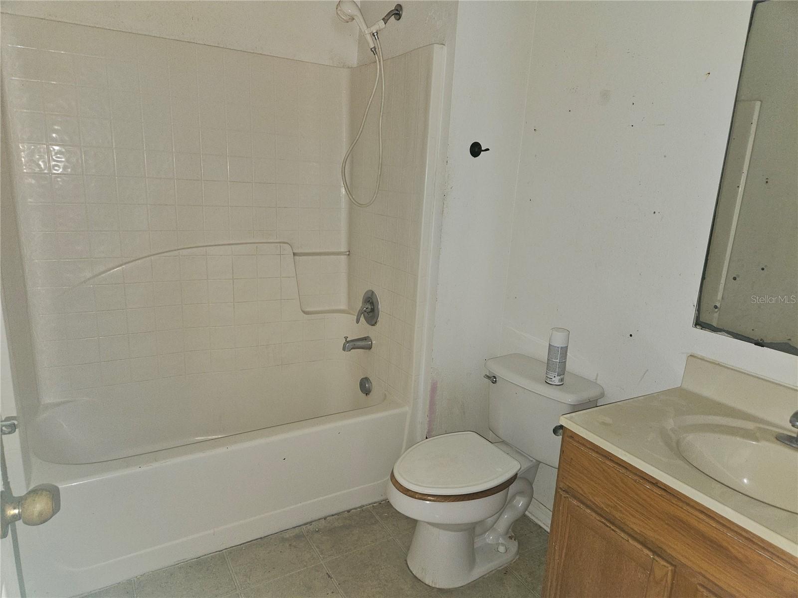 73 London Drive Property Photo 32