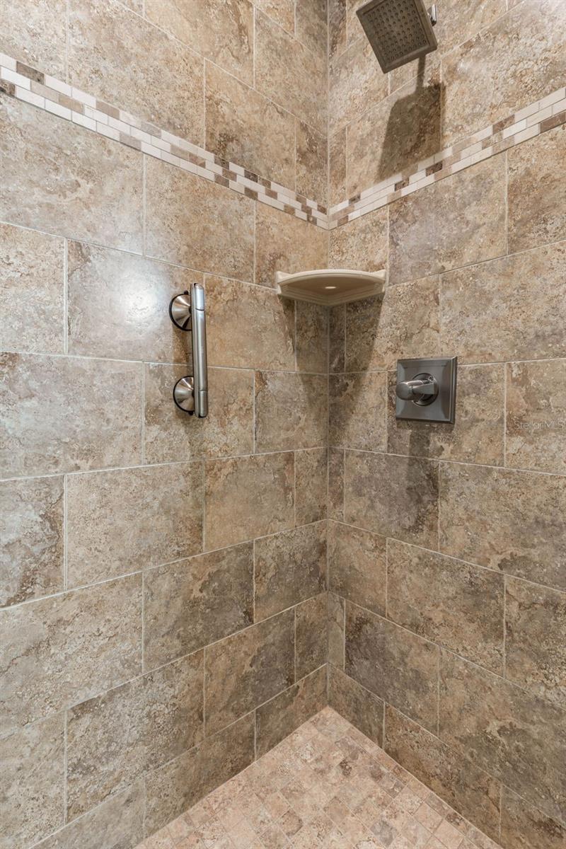 155 Heron Dr Property Photo 37