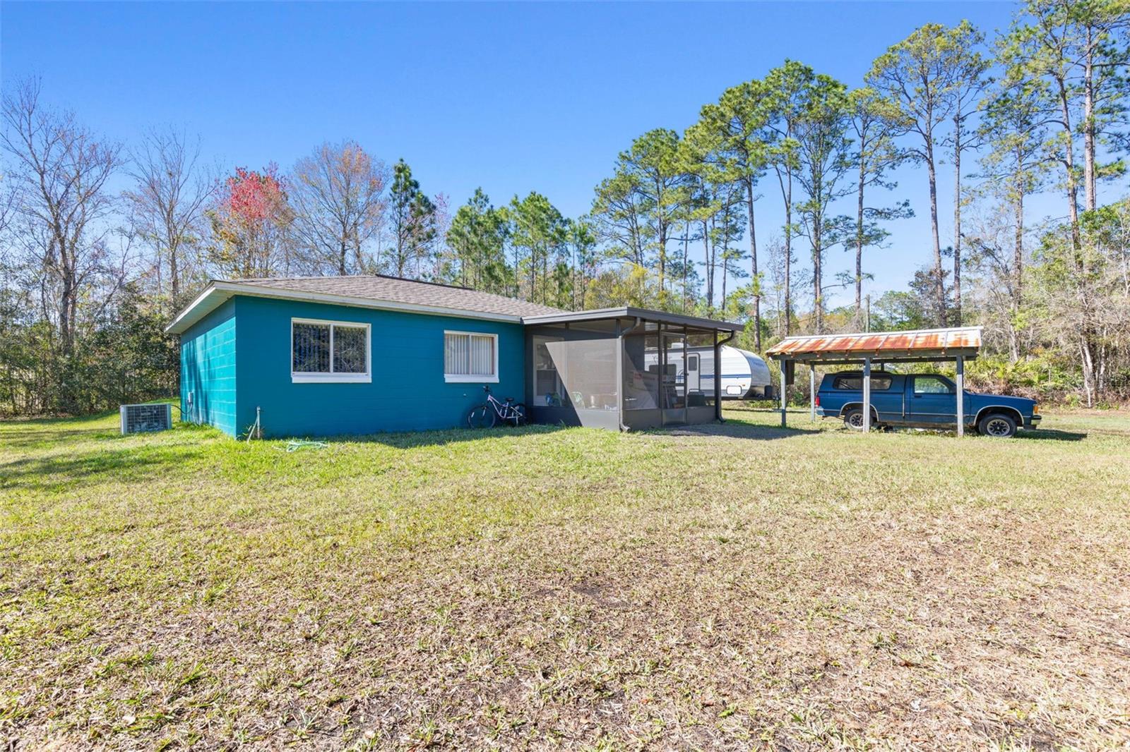 1192 Cedar St Property Photo 3
