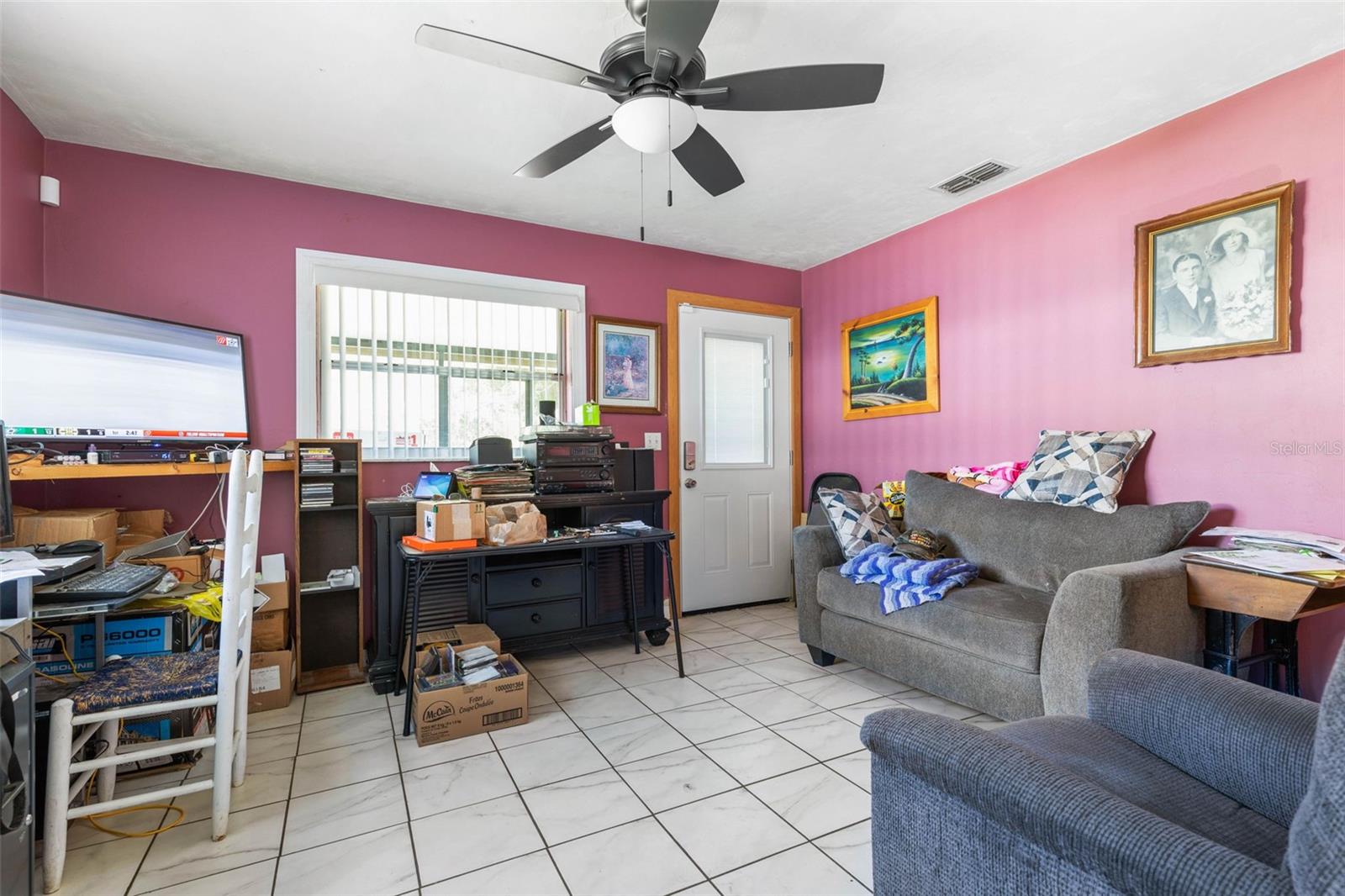 1192 Cedar St Property Photo 4