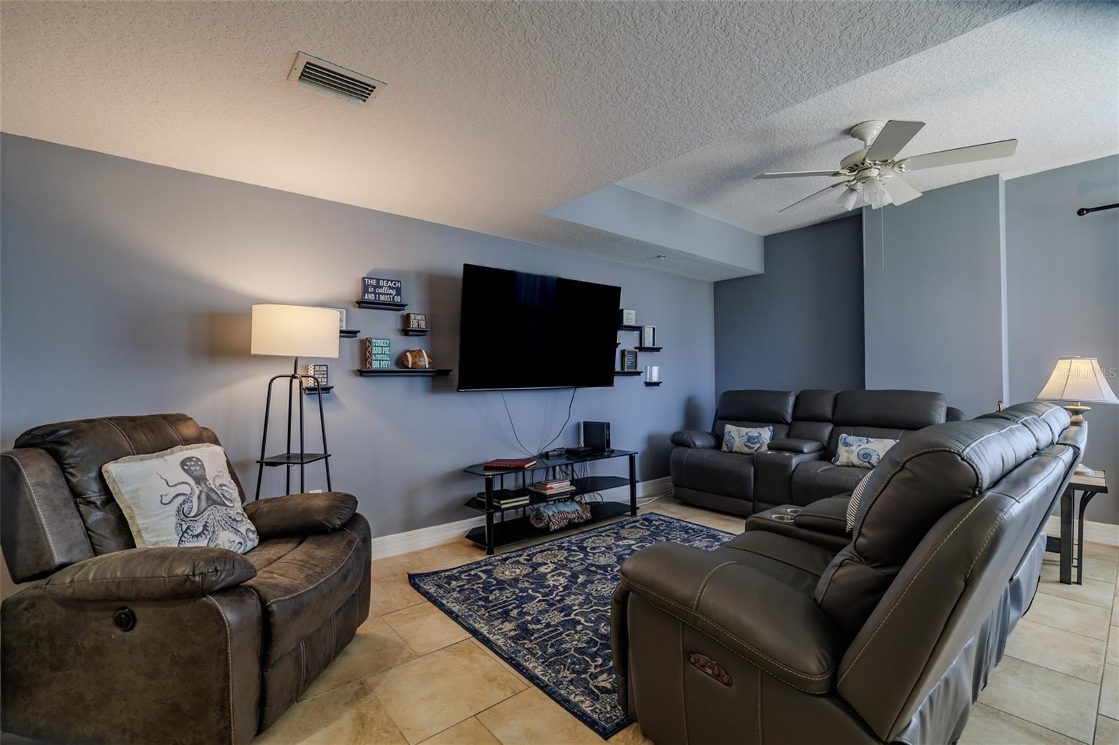2071 S Atlantic Ave #201 Property Photo 6