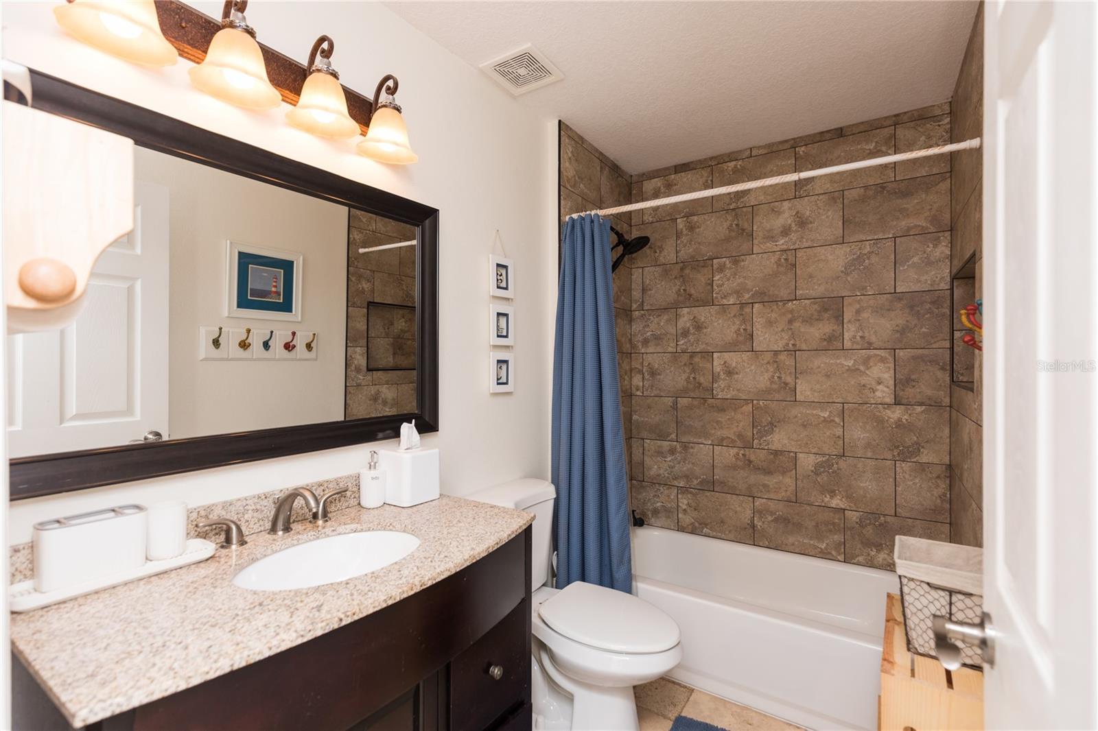 7 Lancaster Ln Property Photo 60