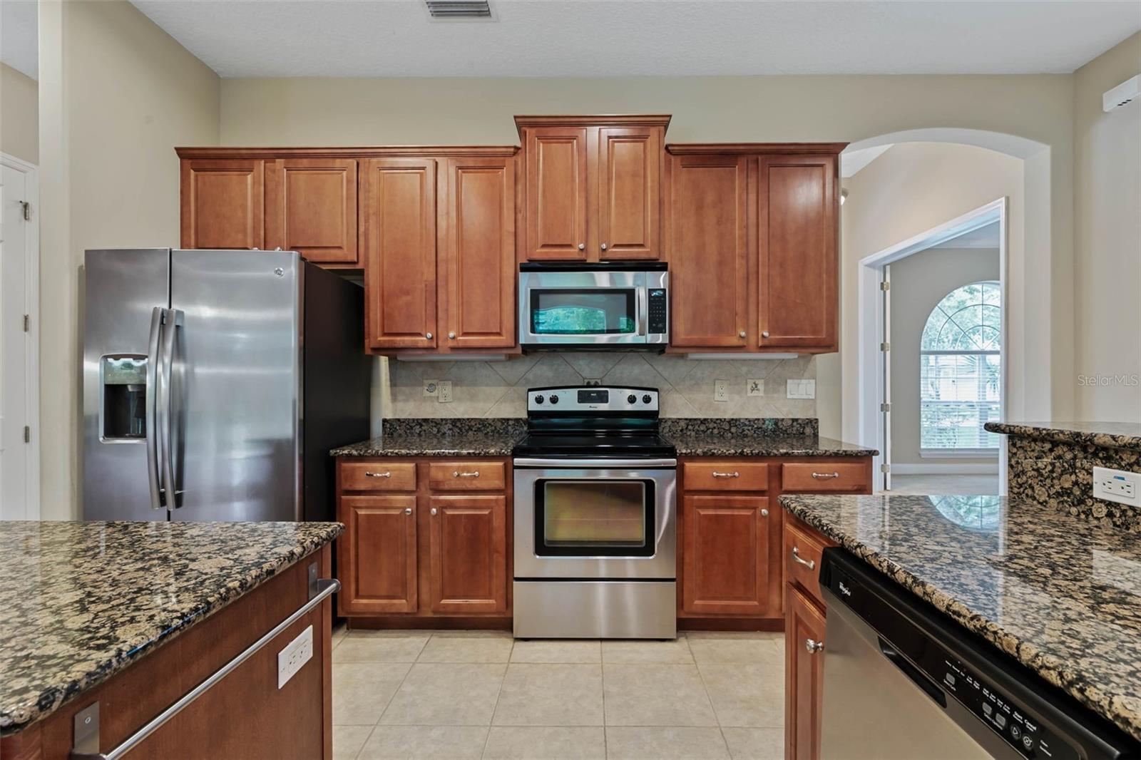 21 N Village Dr Property Photo 3