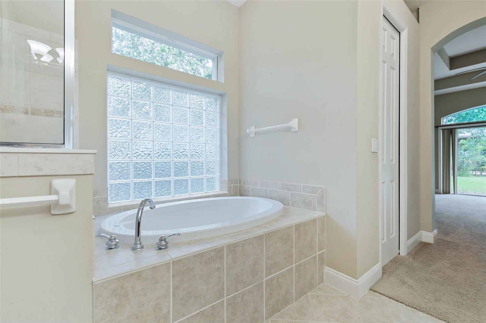 21 N Village Dr Property Photo 23