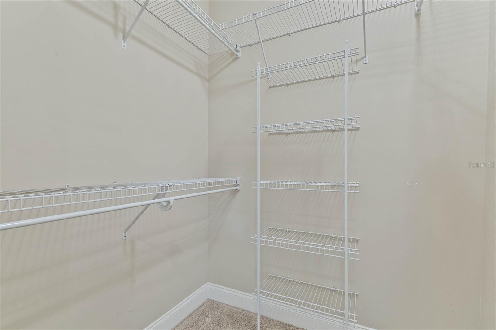21 N Village Dr Property Photo 25