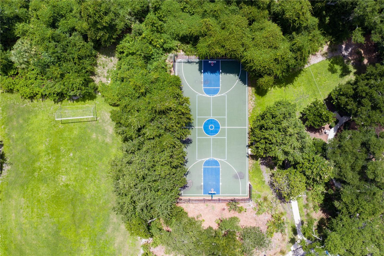 21 N Village Dr Property Photo 54