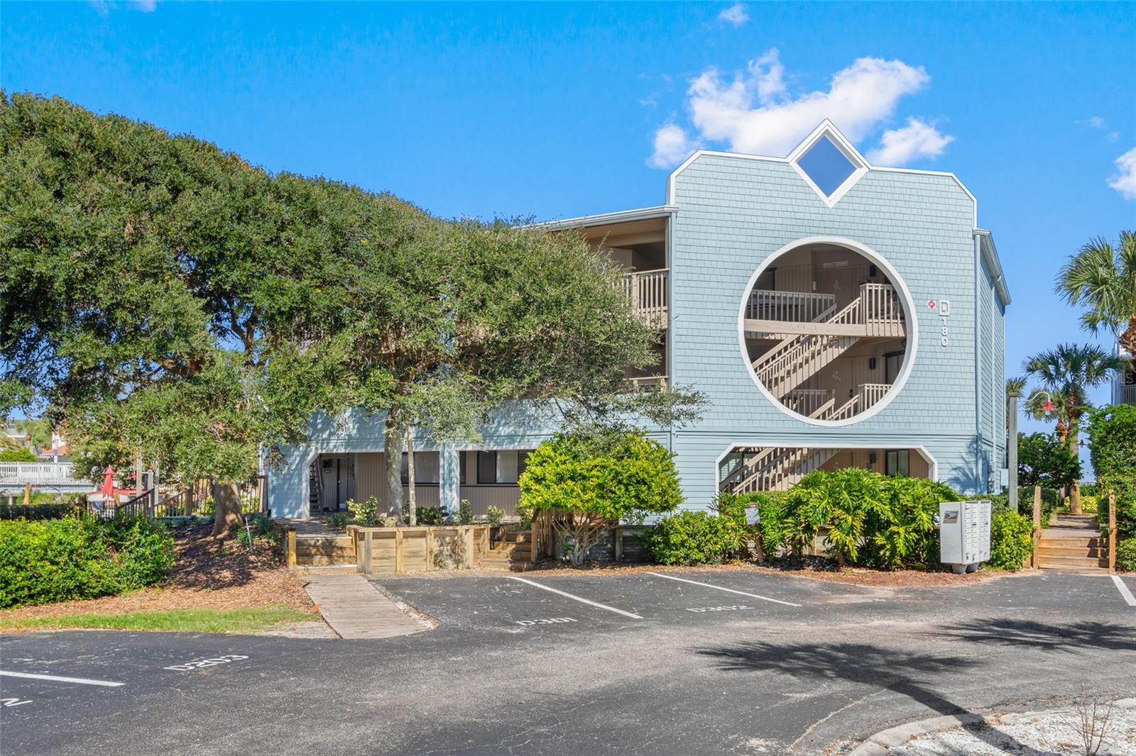 180 Ocean Hibiscus Dr #301 Property Photo 3