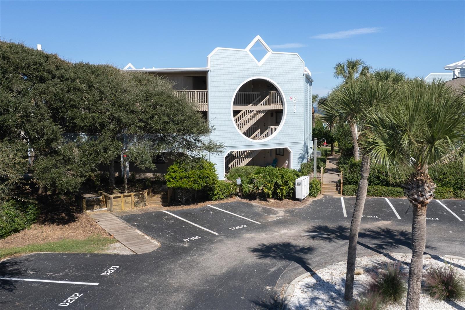 180 Ocean Hibiscus Dr #301 Property Photo 4