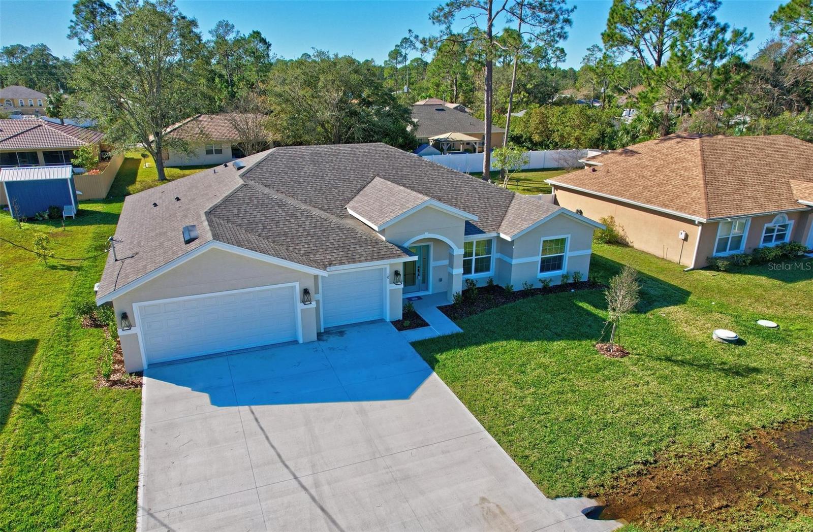 10 Renworth Pl Property Photo 4