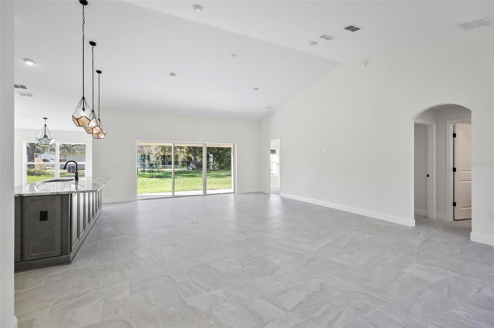 10 Renworth Pl Property Photo 30