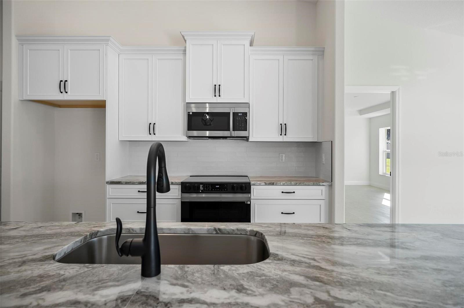 10 Renworth Pl Property Photo 36