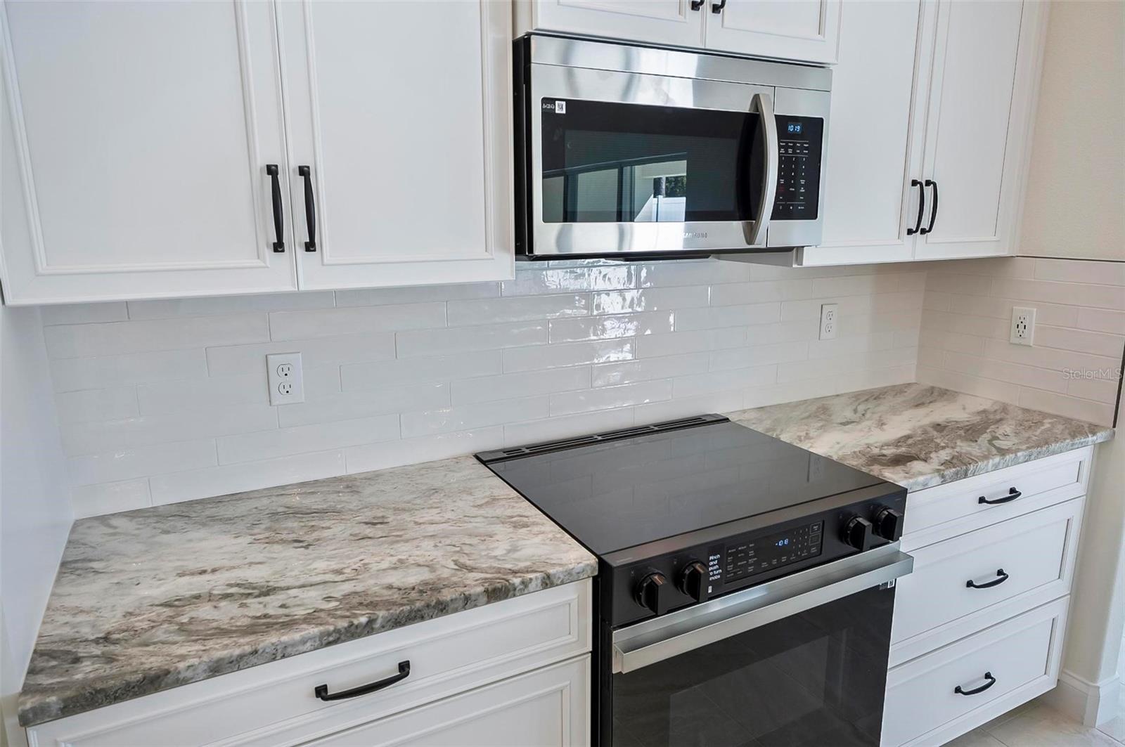10 Renworth Pl Property Photo 38